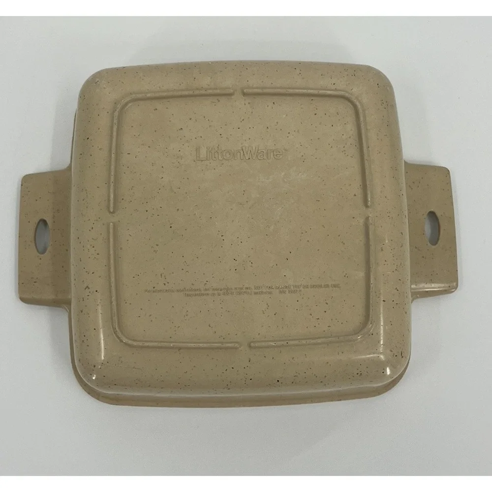 LittonWare Microwave Cookware 1.5 qt Casserole Square Dish 39272 with Lid 39271